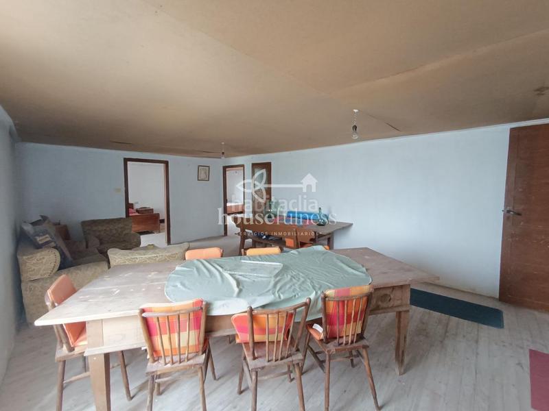 Foto e1d11743-da43-451d-9aae-4e555ad467a7. Masía en Friol