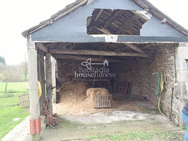 Foto e398f964-6985-4929-816e-03b3183ffca3. Masía en Friol