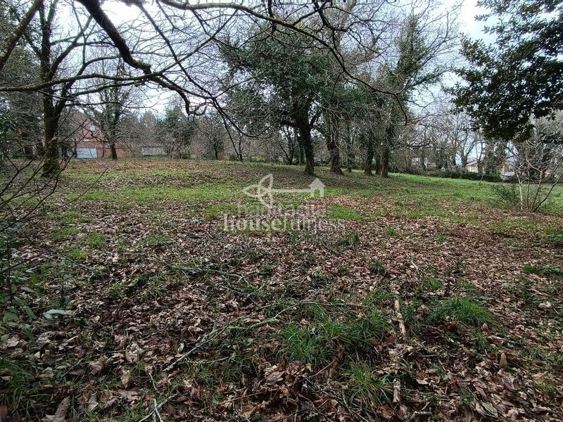 Foto 287c97a1-d915-44fb-8f89-402271627f85. Terreny residencial a Parroquias de Santiago Santiago de Compostela