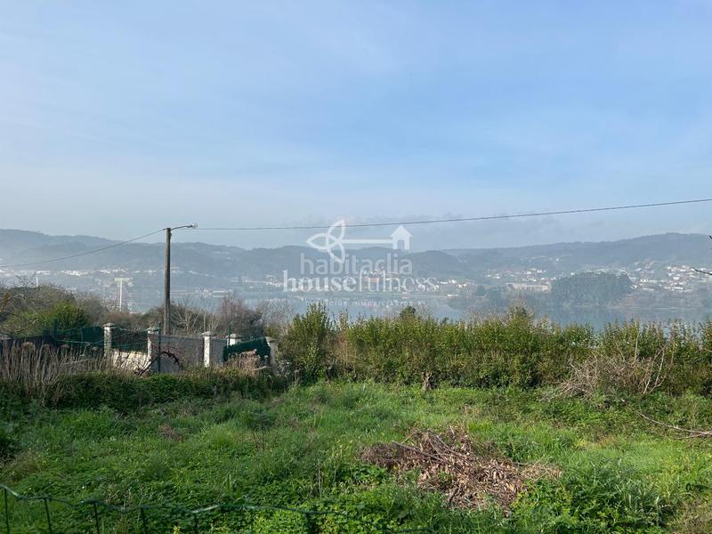 Foto c09b5ea0-c397-4699-b405-87f214dc6096. Casa en Canido Ferrol