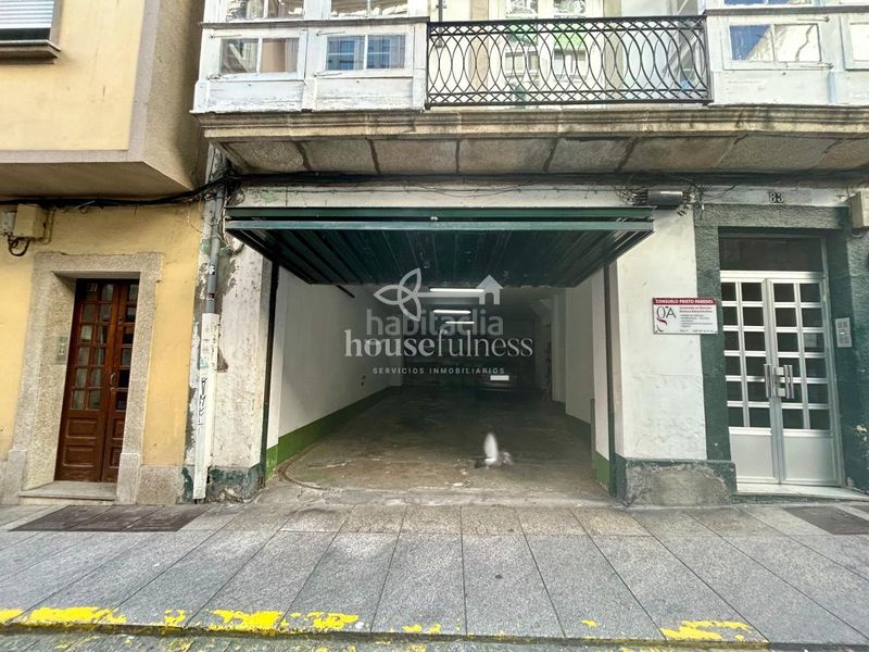 Foto 6022e9d2-b5eb-4ee3-b7f8-6c009f3fc69e. Car parking in Centro Ferrol