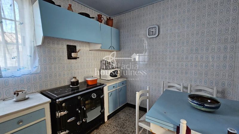 Foto 9401d067-6a9c-4c65-a8a0-778cae747104. Casa amb calefacció aparcament a Valdoviño