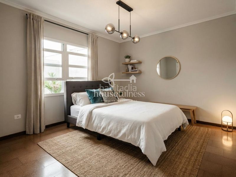 Foto c70ac61b-7d29-4770-88a6-9c4c4fa21743. Flat with heating in Centro Ferrol
