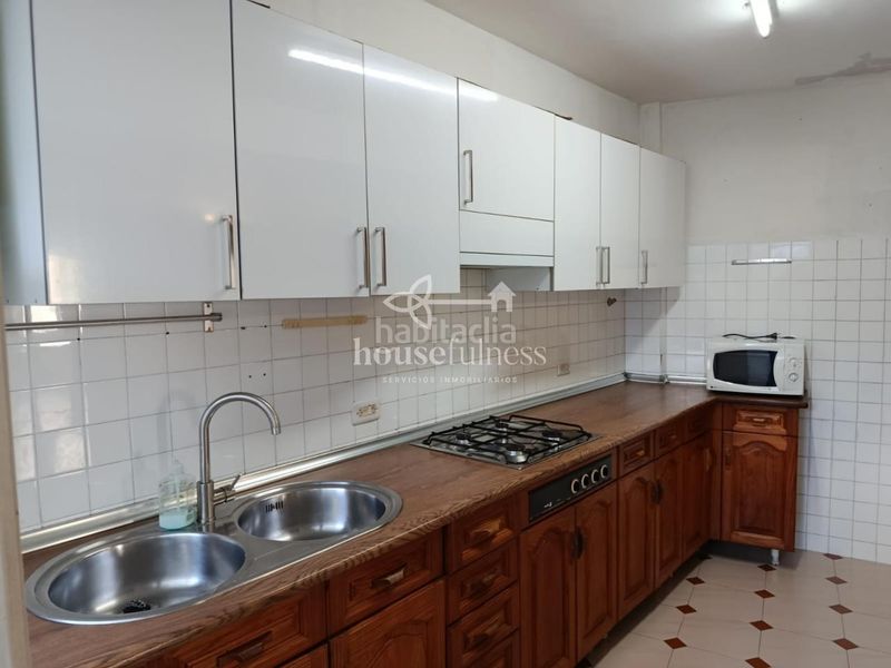 Foto 4f97549f-ce6b-49b1-b16a-9b8554ba7ebd. Piso en Centro Ferrol