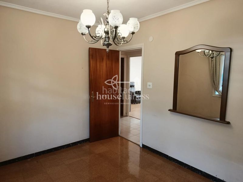 Foto 51ae3eee-3211-457a-be50-d719459570c8. Piso en Centro Ferrol