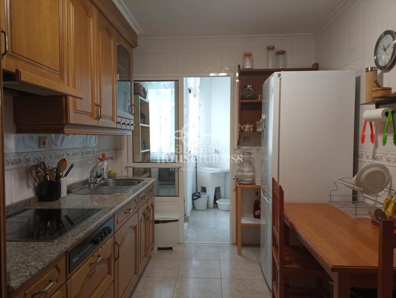 Foto eea43db7-695a-48bb-8933-a7000f26b8b4. Piso en Piñeiros - Freixeiro Narón