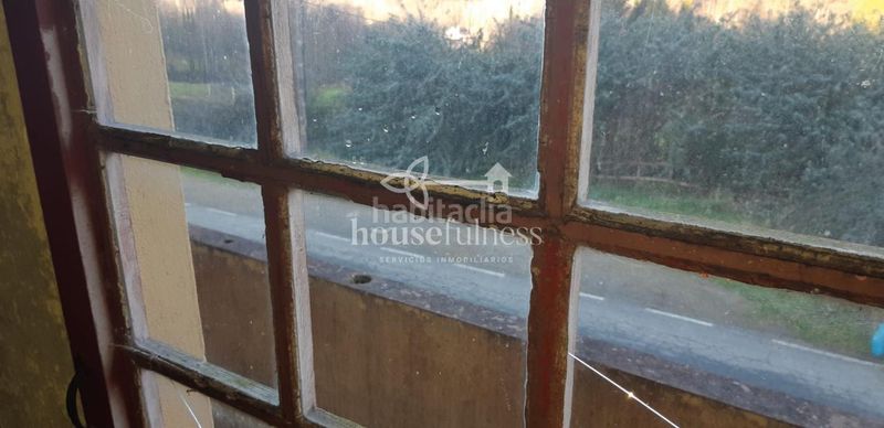 Foto 2023a18f-b25e-4d3a-9936-c9caff8efe86. Country house with heating parking in Ortigueira