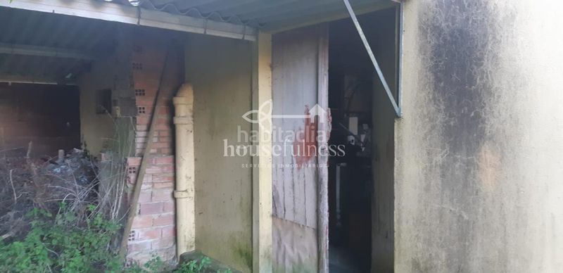 Foto 2c803954-d80c-41a5-bdb4-955cd3f401f8. Country house with heating parking in Ortigueira