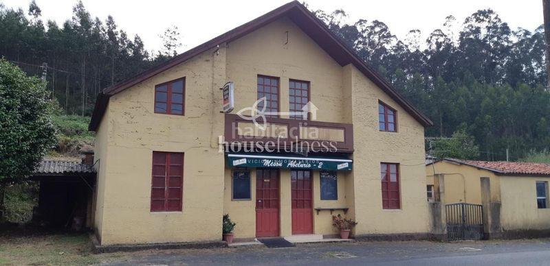 Foto 4167d9f0-5f21-4cbb-82dd-bc9a0d61dfd3. Country house with heating parking in Ortigueira