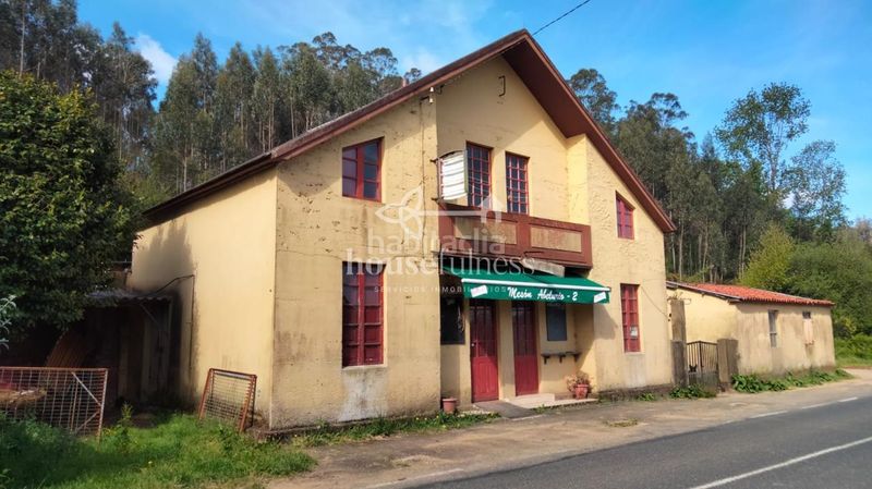 Foto 5d6b85f2-d0e0-48cf-a1c8-48f74c34e594. Country house with heating parking in Ortigueira