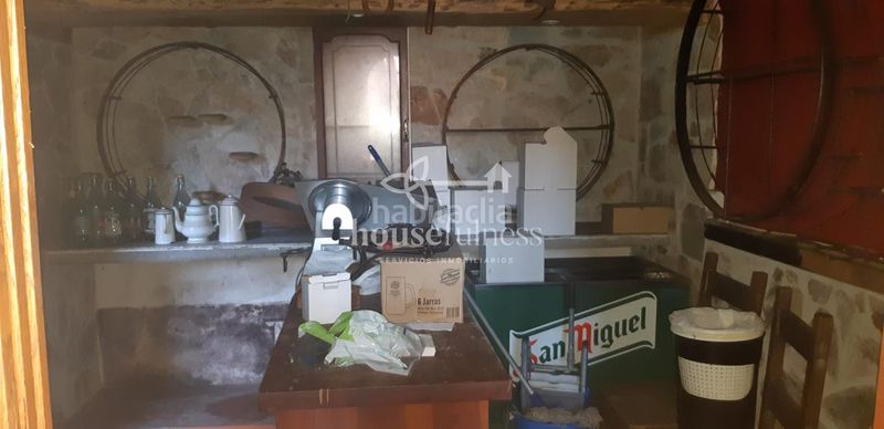 Foto 691dd785-7a47-4cb9-8ffb-8552212328e1. Country house with heating parking in Ortigueira