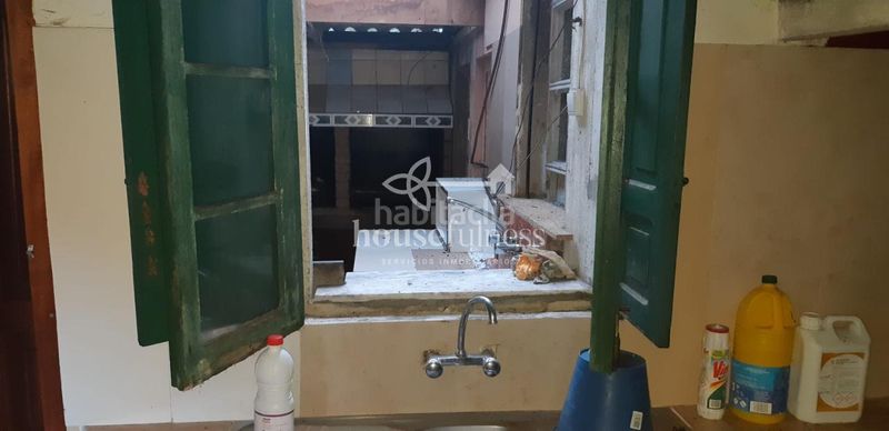 Foto 911d45d9-a12c-45ea-800e-d31687ed3546. Country house with heating parking in Ortigueira