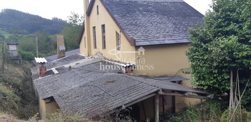 Foto a85ae74b-d80b-4d49-bb1e-5b81cbac3cca. Country house with heating parking in Ortigueira