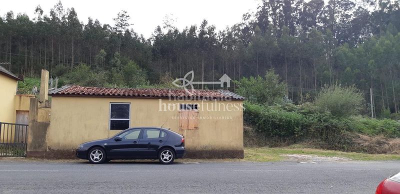 Foto a8cc12a5-a6d5-4a61-8f79-fea9dc778f7a. Country house with heating parking in Ortigueira