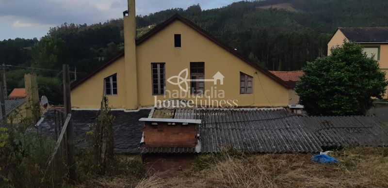 Foto c103533a-742e-448b-b79f-21abb78c726f. Country house with heating parking in Ortigueira