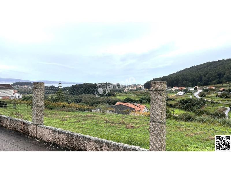 Foto db2548b4-ea8d-47b0-a4e9-b2f3efb54673. Terreny residencial a lugar barreiro-dorron 3 a Dorrón Sanxenxo