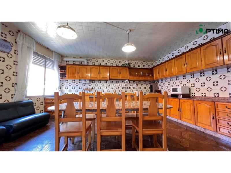 Foto 04ec8750-6451-4174-bf13-05cf0cce2417. Appartamento con parcheggio in Boiro