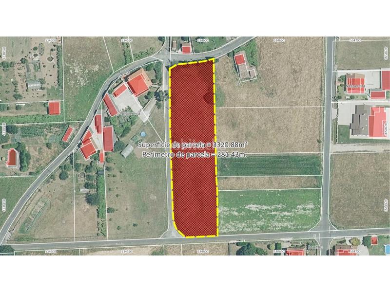 Foto 1d897ad1-8457-4523-ba62-e883999cf524. Residential plot in Teo