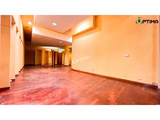 Rent Business premise in Conxo. Bajo comercial en avenida rosalía de castro, ayuntamiento de san