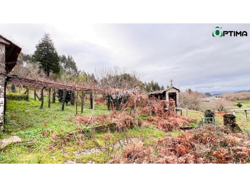 Foto 2ffae78e-8f5d-4293-b700-5e1dcc305b8d. Casa amb aparcament a Teo