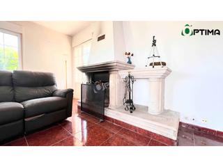 Maison à Teo. Casa a 10 minutos de santiago de compostela, ayuntamiento de teo