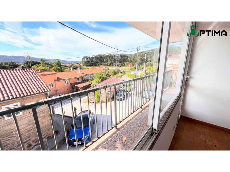 Foto 46c99956-8c50-43b8-b622-49fb8c9daef4. Casa in área de Ames Ames