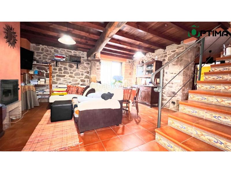 Foto 07d5513d-3089-46ad-aa2c-498a9a3cb985. Casa amb aparcament a Silleda