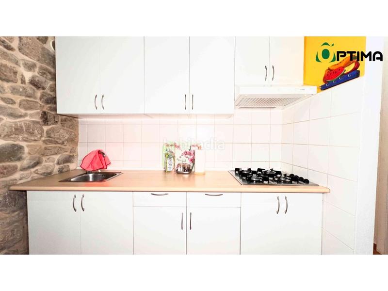 Foto 4a06c01f-3162-49b9-8adb-f1a192a90e01. Casa amb aparcament a Silleda