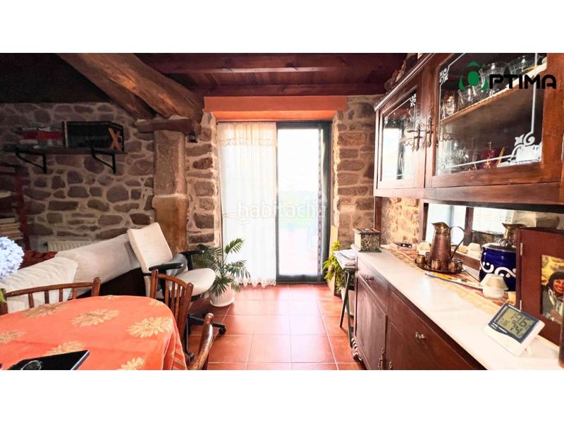 Foto 4ad9f90d-7c85-42d5-a2ce-118611bc6780. Casa amb aparcament a Silleda