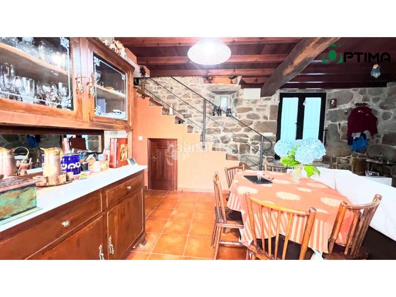 Foto 76549669-74c4-48e2-9a34-7d4a9e36fac7. Casa amb aparcament a Silleda