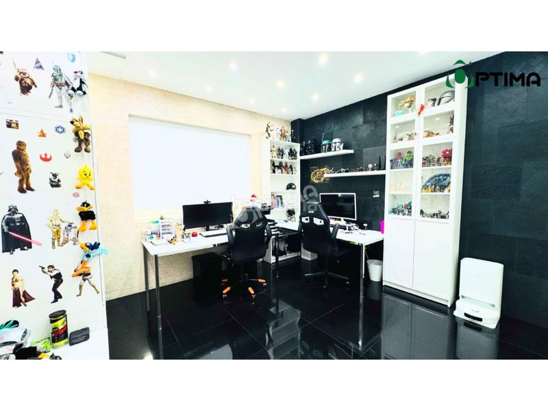 Foto 97026bcd-01fb-4e40-b357-1bd98b559903. Xalet amb aparcament a Restón I-Restón II Valdemoro