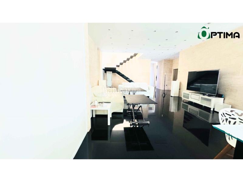 Foto 9857c807-b4cc-48ce-8619-3bd3a3a04a34. Xalet amb aparcament a Restón I-Restón II Valdemoro