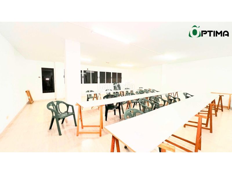 Foto 5b84735e-6cd7-4654-8657-23404b9c7553. Alquiler local comercial local de oficinas en primer piso para alquiler en casco urbano de el ayuntamiento de la estrada en Estrada (A)