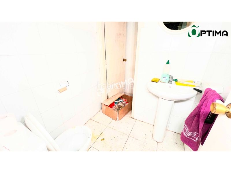 Foto ca0727fb-3707-4e57-8e3e-81ff0add2cd4. Alquiler local comercial local de oficinas en primer piso para alquiler en casco urbano de el ayuntamiento de la estrada en Estrada (A)