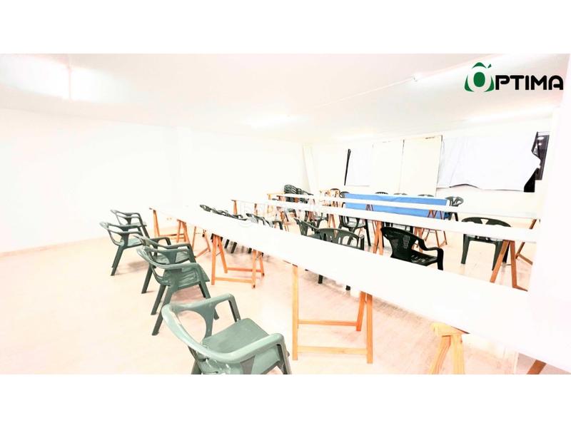 Foto 936c5c89-eb53-4bf7-8d8b-9f8b4fe91820. Location local commercial dans Estrada (A)