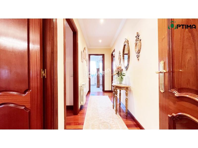 Foto 248c84ae-fe0e-407a-b1b6-4752f0e70f66. Chalet casa a 15 minutos de santiago de compostela en Boqueixón