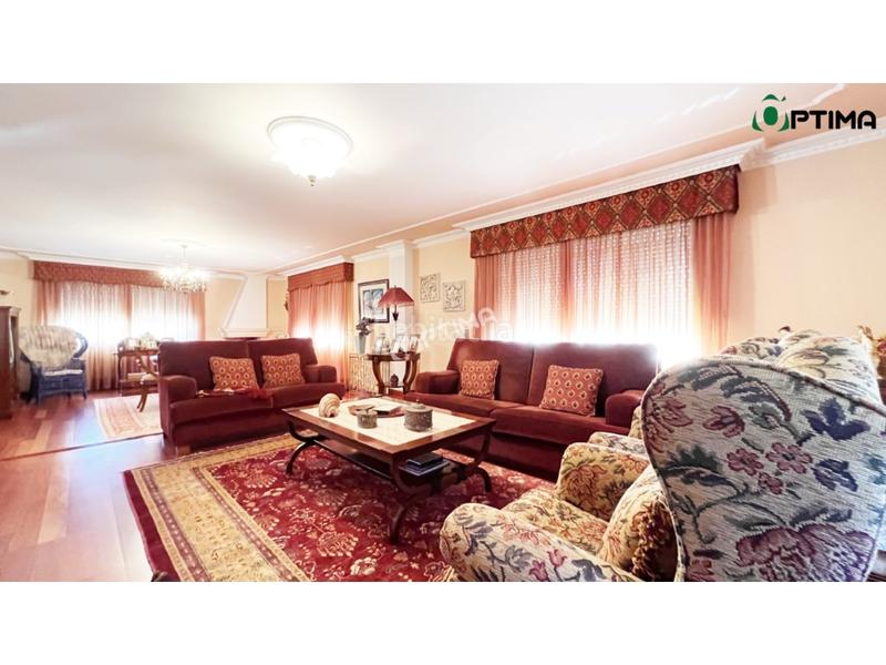 Foto c1fc39e4-df39-491d-8fa6-c47ffa80cd8d. Chalet casa a 15 minutos de santiago de compostela en Boqueixón