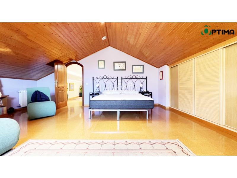 Foto de195f4f-b2b7-45ae-89b3-a9857535a0da. Chalet casa a 15 minutos de santiago de compostela en Boqueixón