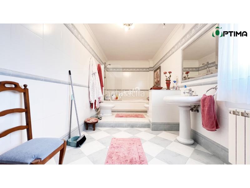 Foto e5651613-f68b-4e56-8588-043b7b818c8d. Chalet casa a 15 minutos de santiago de compostela en Boqueixón