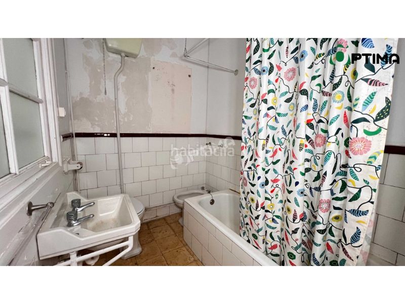Foto df4d7caa-3351-4ab8-b46c-509ab6f88fa0. Casa a Casco Histórico Santiago de Compostela