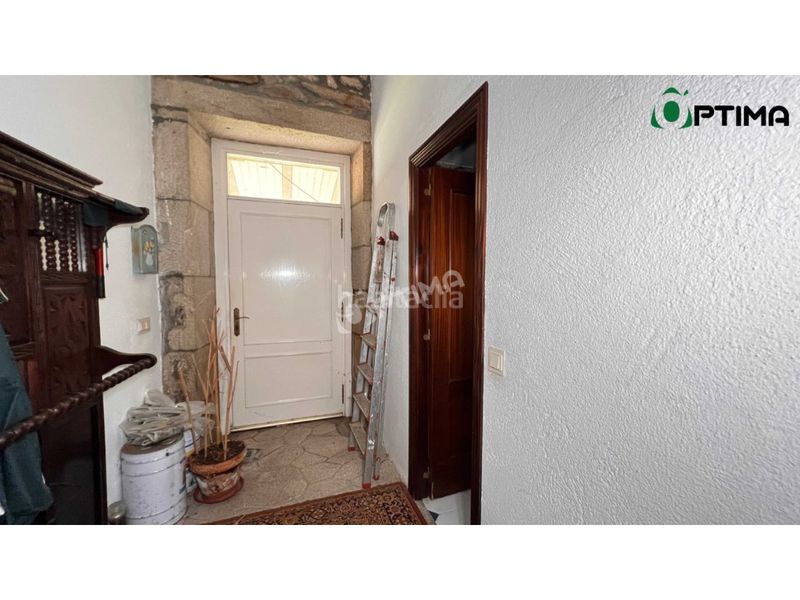 Foto 02616ca5-fbdd-4fea-8346-705e36a833f3. Casa amb aparcament a Estrada (A)