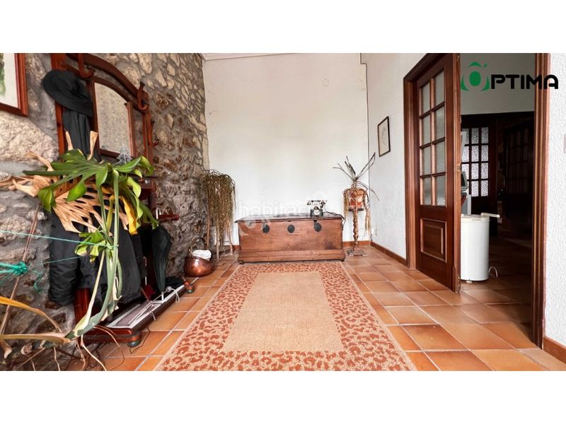 Foto a782ce74-c2d8-4087-8349-008ffbdbeb40. Casa amb aparcament a Estrada (A)