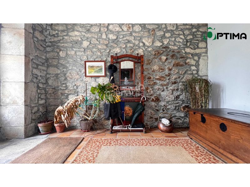 Foto cb83569e-0f1e-421e-9598-e925f13e05cd. Casa amb aparcament a Estrada (A)