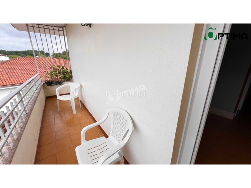 Foto 4ab7ed33-a61f-49bb-a710-026d9cd11992. Locale commerciale in Estrada (A)