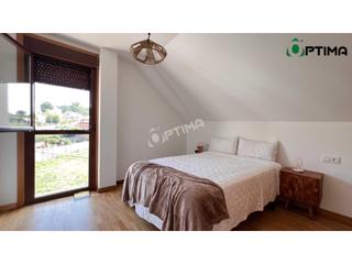 Appartement  N/a. Piso moderno en el centro urbano de ribeira