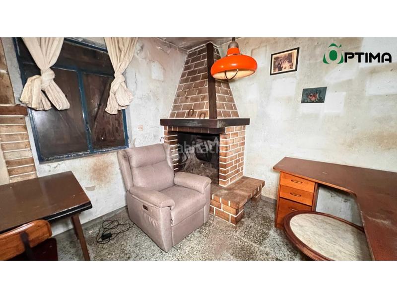 Foto 11524ff3-b4ff-4439-b119-0040aa03f24e. Casa amb aparcament a Vedra