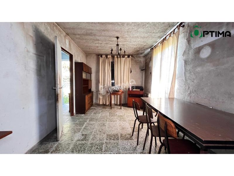Foto 527074c1-325e-4273-ab56-ab0573820093. Casa amb aparcament a Vedra