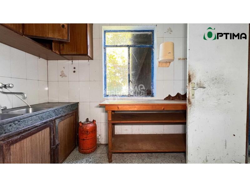 Foto 5f00b82b-5aee-4208-b6d7-619d581a2473. Casa amb aparcament a Vedra