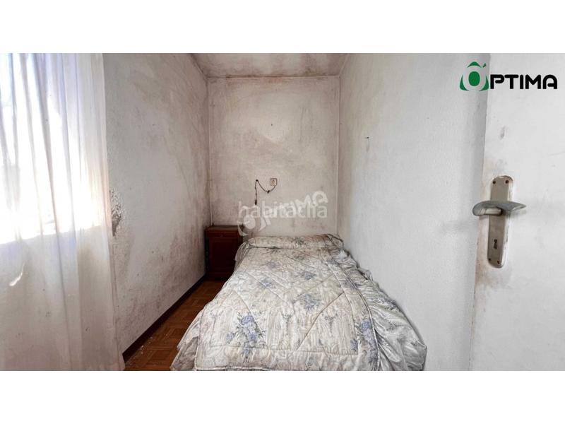 Foto dff7f7d7-9dff-4b4f-9c1d-20a87b910294. Casa amb aparcament a Vedra