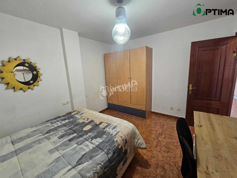 Foto 8888eafd-dc00-4341-9ef6-1d401aaa0ef8. Location appartement dans Ensanche - Sar Santiago de Compostela